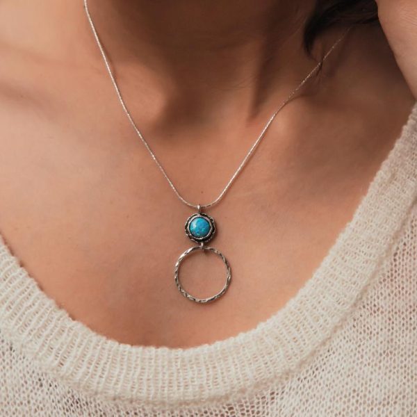 Sølv halskæde med blå Opal sten
