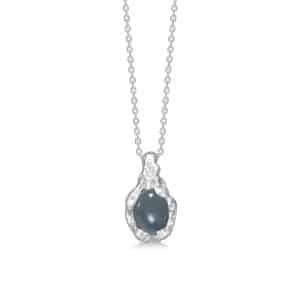 Studio Z Magma halskæde i sterling sølv med blå zirkonia